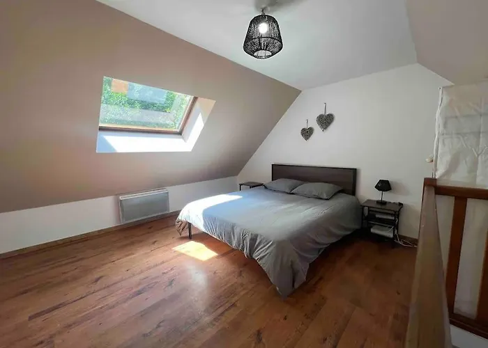 Appartement Centre-Ville / 6 Prsn / Bord Du Doubs / Au Pied De La Citadelle
