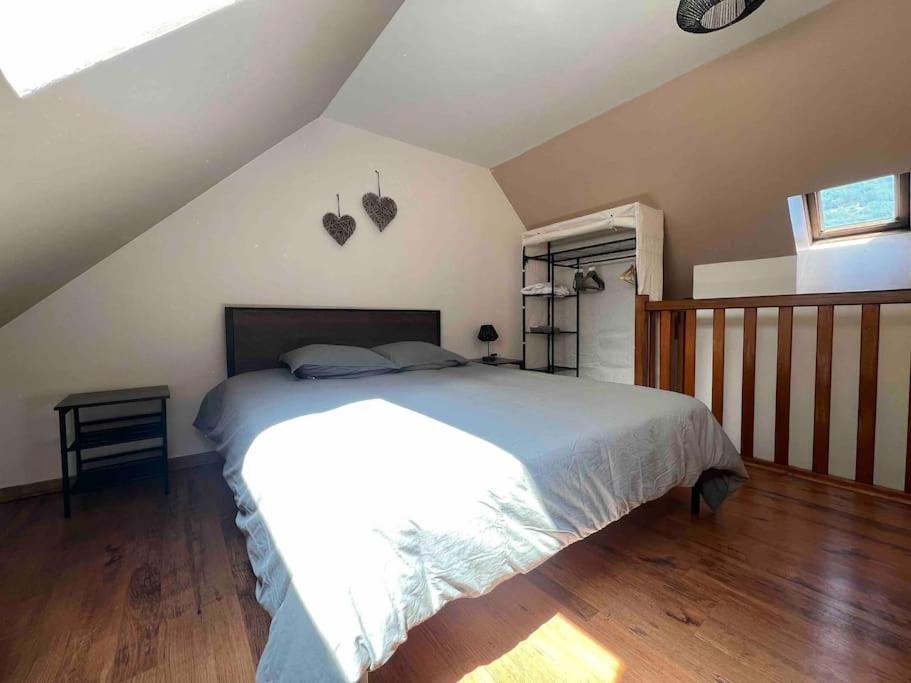 Apartment Centre-ville / 6 Prsn / Bord Du Doubs / Au Pied De La Citadelle Besancon
