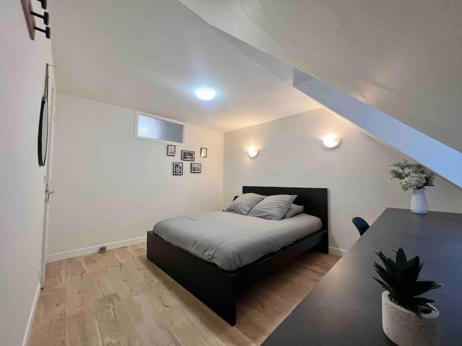 Apartment Centre-ville / 6 Prsn / Bord Du Doubs / Au Pied De La Citadelle Besancon